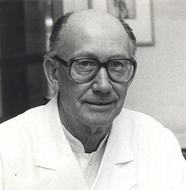 Prof. Jochen Staubesand