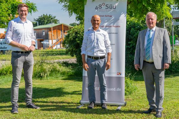 CDU-Bundestagskandidat Bury und CDU-Bundestagsabgeordneter Weiß besuchten 48° Süd-Inklusionsbetrieb in Herbolzheim.

REGIOTRENDS-Foto: Jens Glade