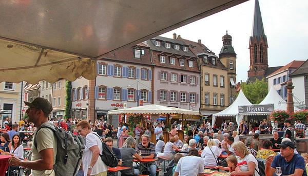 49. Breisgauer Weinfest in Emmendingen bis Montagabend

Bild: FSRM