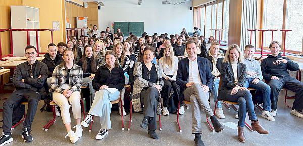 Waldkirch : CDU-Bundestagsabgeordneter Yannick Bury besuchte ...