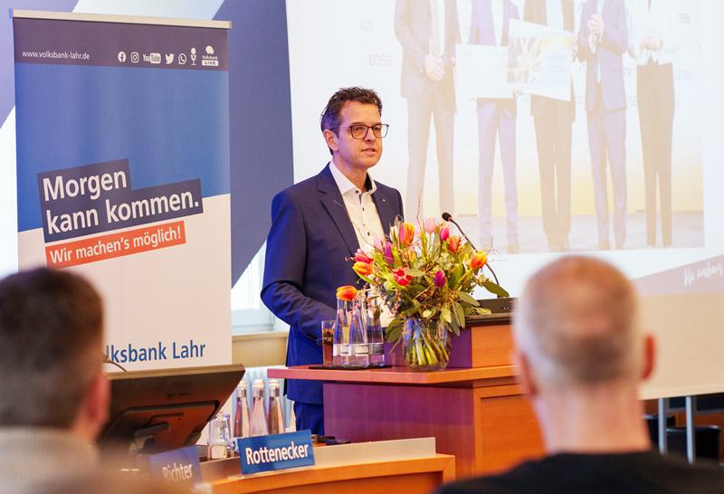 Peter Rottenecker, Vorstandsvorsitzender der Volksbank Lahr eG, bei der Bilanzpressekonferenz 2025 im Wertehaus | Foto: Marvin Ramm/Volksbank Lahr