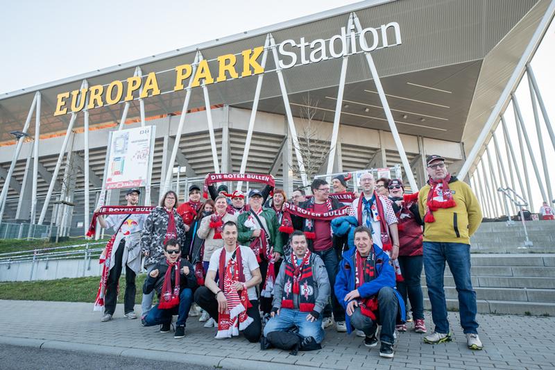 Auswärtsfahrt zum Spiel im Europa-Park Stadion

Bild: Europa-Park